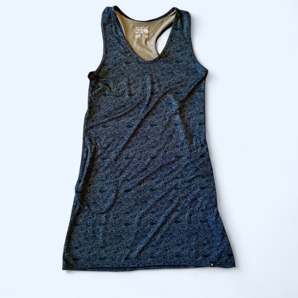 Mountain hardwear racer back hiking casual dress pockets